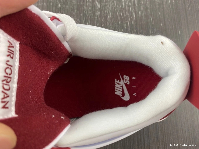 4 Retro DR5415-160 Pine Red SB Jordan 0709